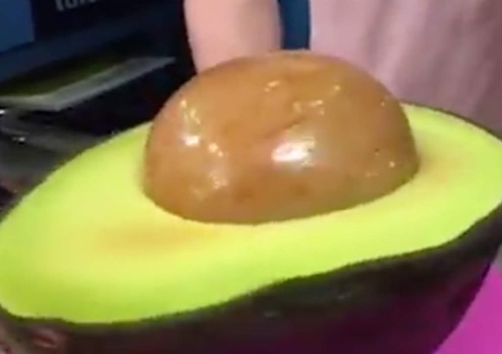 Crean pastel en honor al aguacate