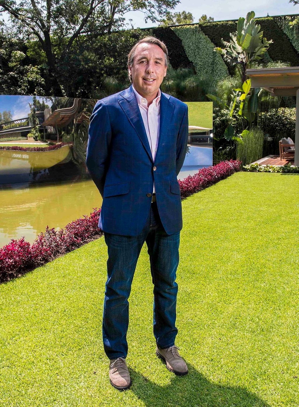 Azcárraga cede la presidencia