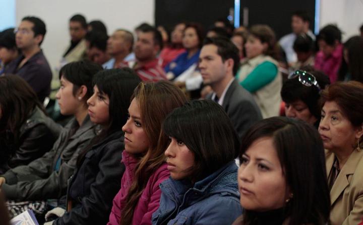 México cae 15 sitios en brecha de género: WEF