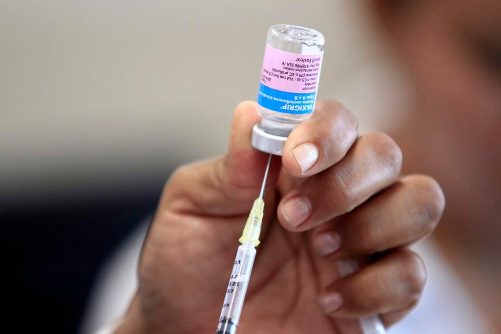 Vacuna contra influenza protege de complicaciones como neumonía
