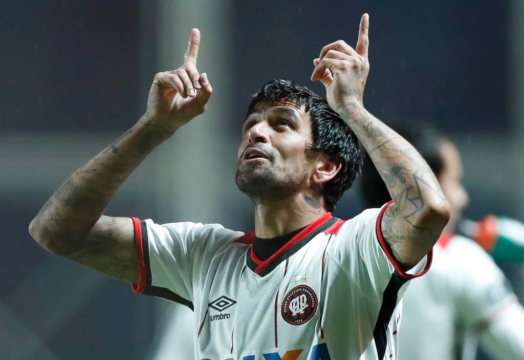 Porto colabora con autoridades por traspaso de Lucho González