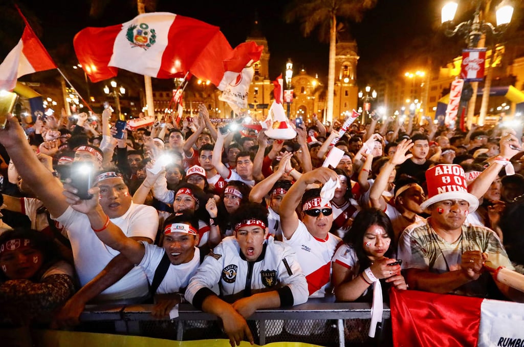 Gobierno peruano declarará 'no laborable' el jueves si califican al Mundial