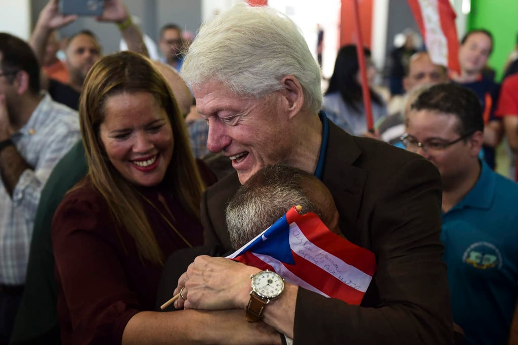 Conoce Bill Clinton de primera mano la devastación en Puerto Rico
