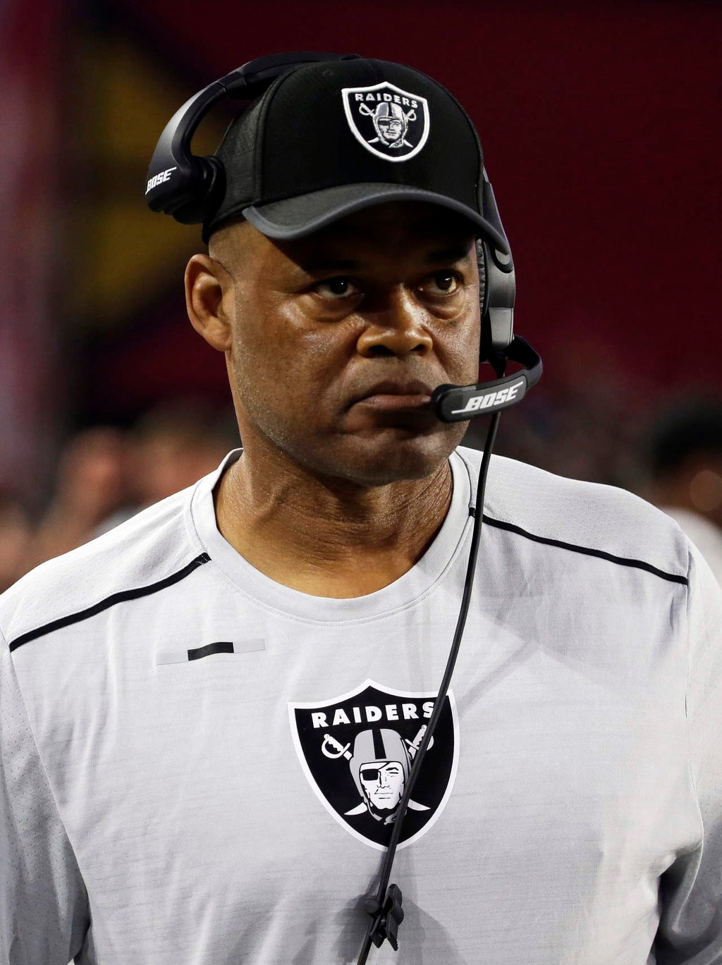 Raiders relevan a Norton como su coordinador defensivo