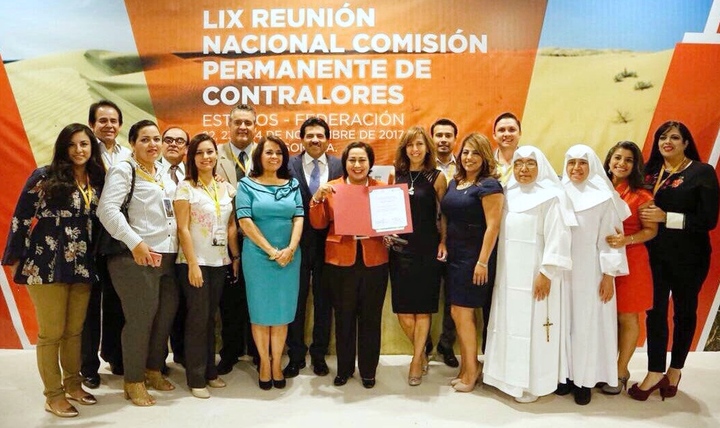 Recibe proyecto duranguense premio nacional en 'Acciones de Contralorías Sociales'