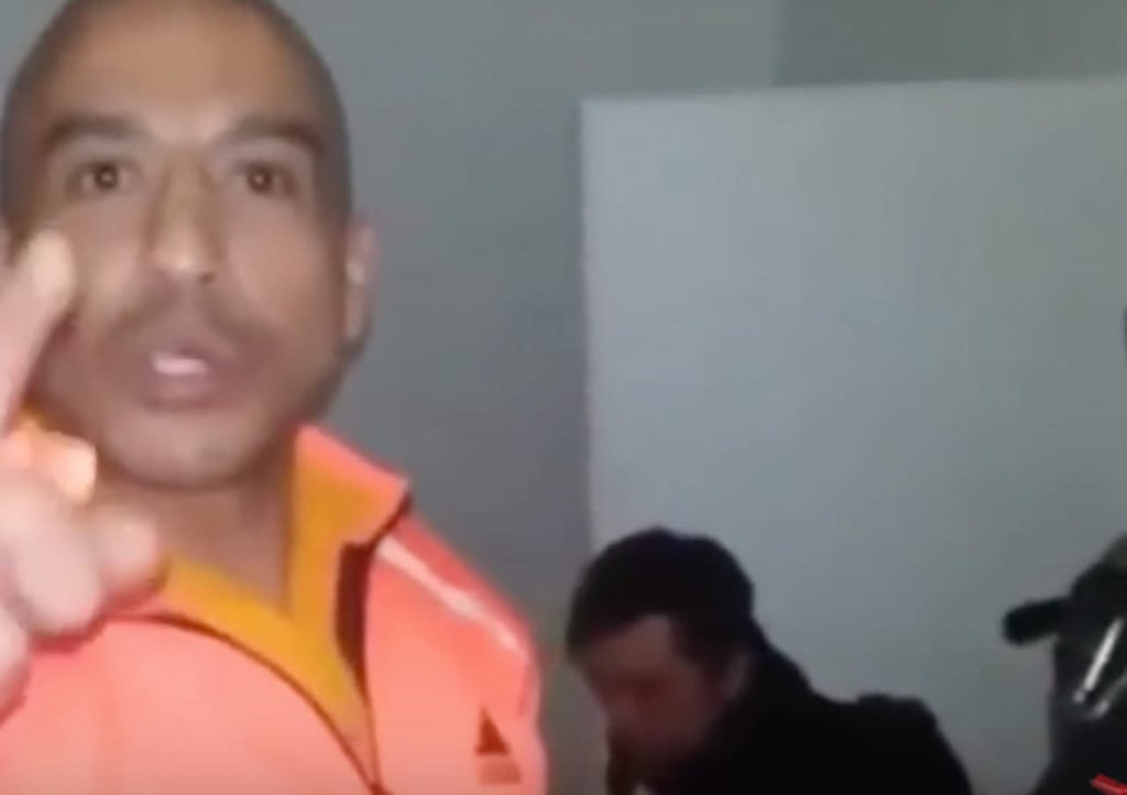 Presos hacen transmisión en vivo para amenazar al director de la cárcel