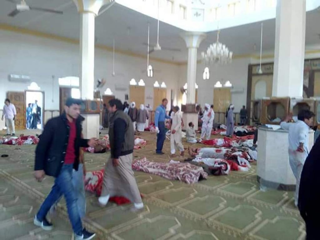 Se elevan a 200 los muertos por ataque terrorista en mezquita