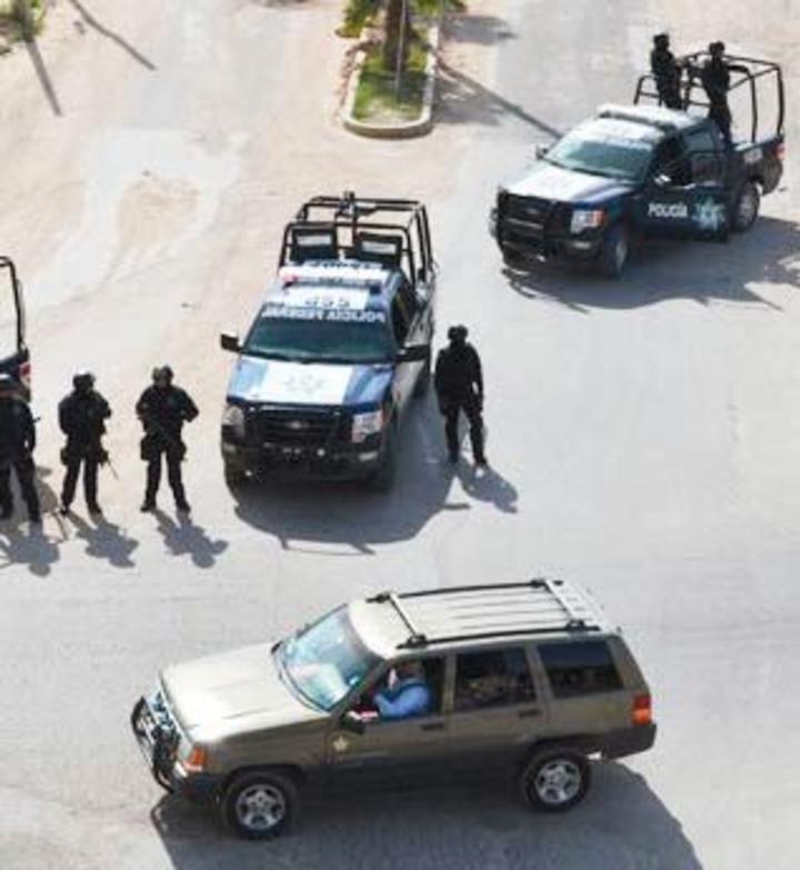 Grupo armado asalta en la Durango-Zacatecas