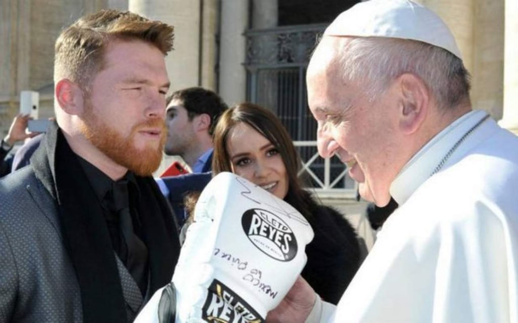 Visita 'Canelo' Álvarez en el Vaticano al papa Francisco