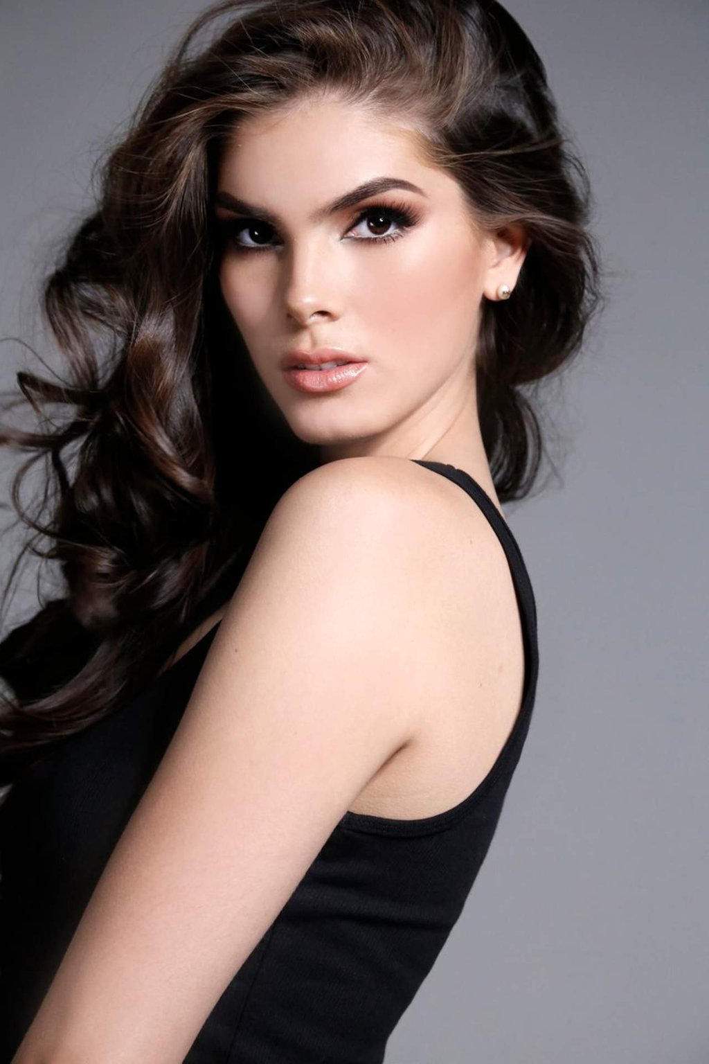 Va Denisse Franco por el tercer título Miss Universo para México