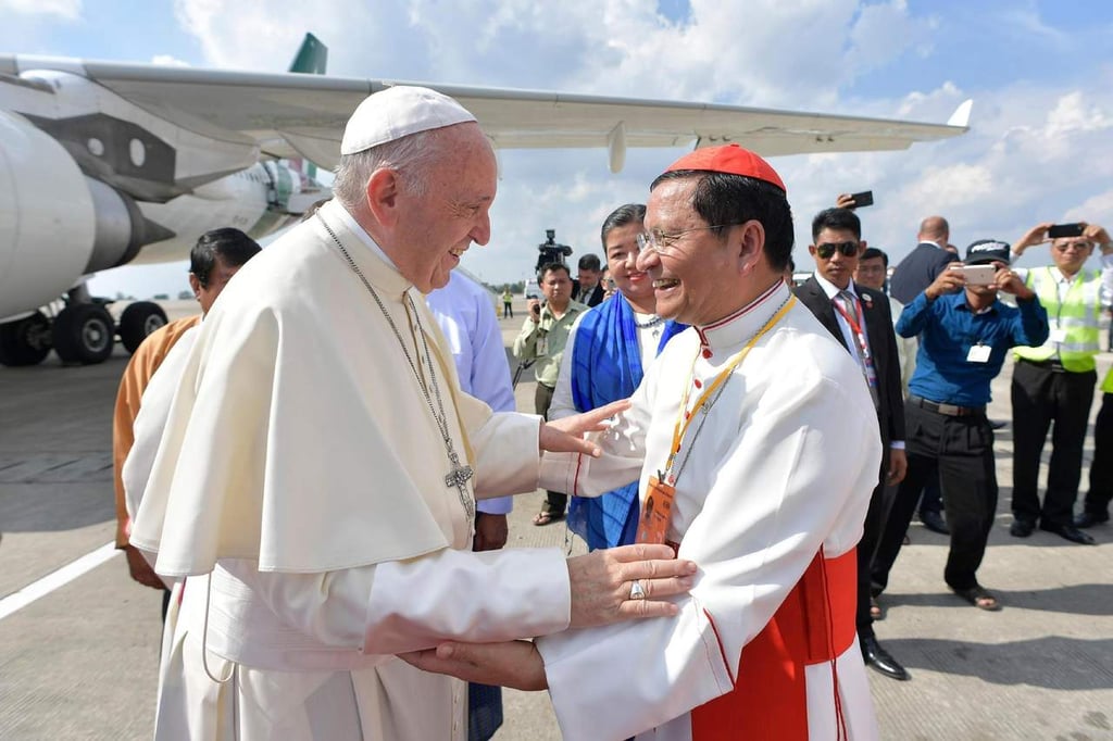 Papa Francisco inicia histórica visita a Birmania