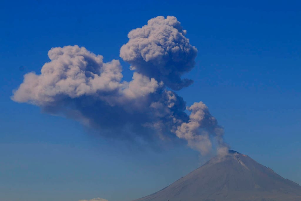 Popocatépetl acumula más de 700 exhalaciones en las últimas horas