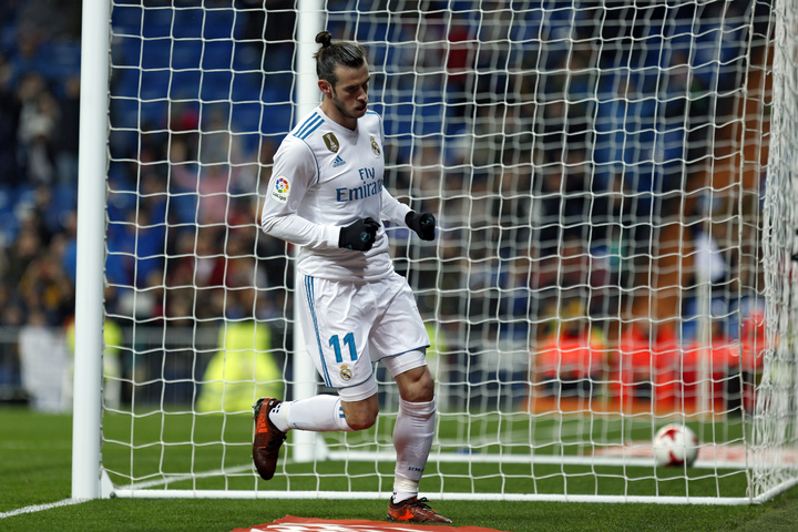 Bale evita un sofoco al Real Madrid en la Copa