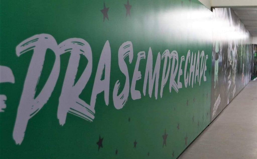 Estrena Chapecoense nuevo túnel alusivo a sus 'eternos campeones'