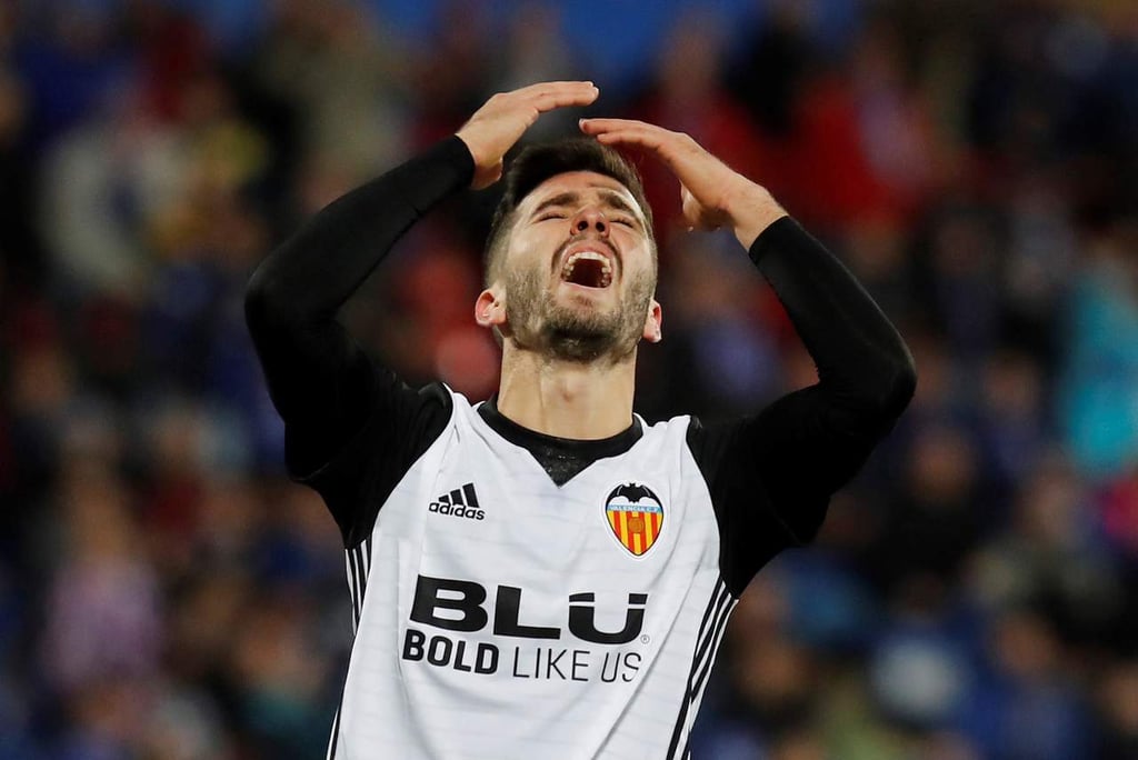 Valencia tampoco aprovecha empate del Barcelona