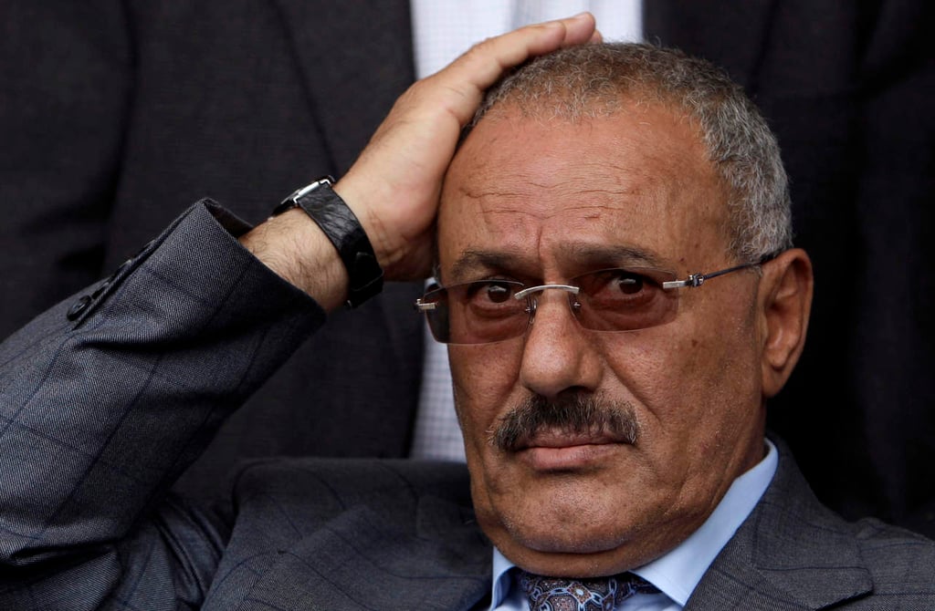Muere expresidente de Yemen tras ser atacado por rebeldes