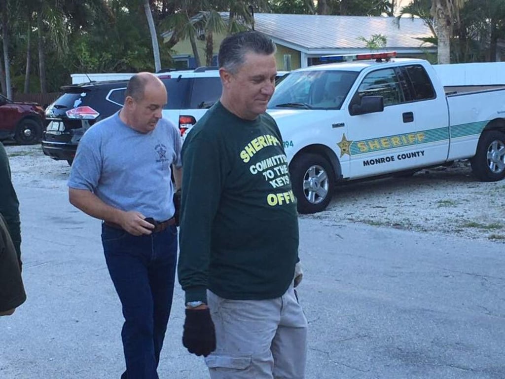 Piden a alguacil de Florida a cesar arresto de indocumentados