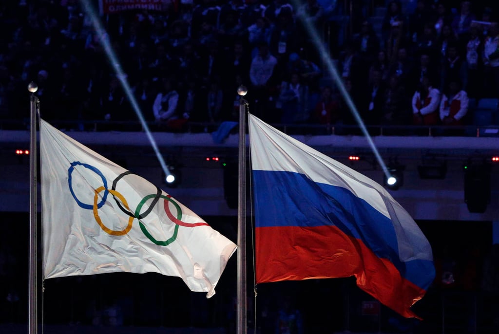 Alientan a atletas rusos a competir en PyeongChang bajo bandera neutral