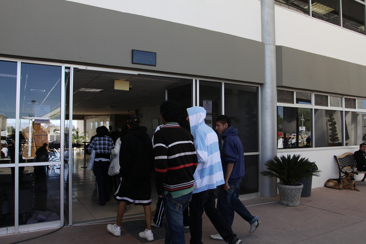 Al menos el 50% no termina su educación superior