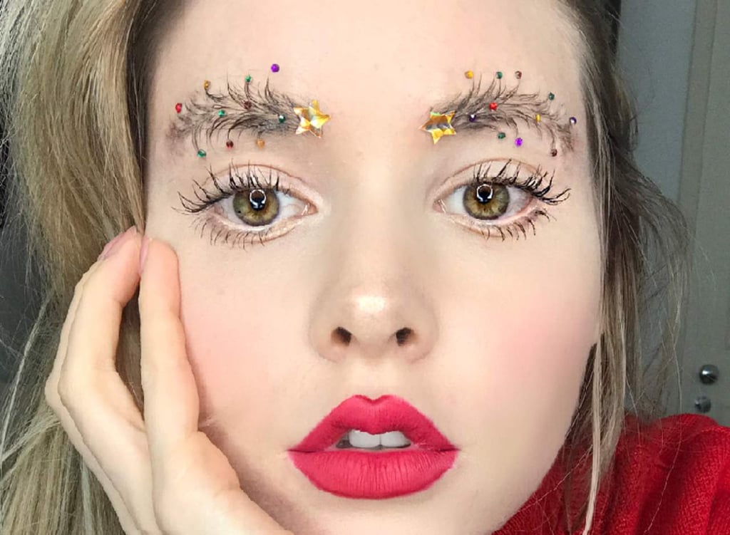 Cejas navideñas, la nueva moda de época que causa extrañeza