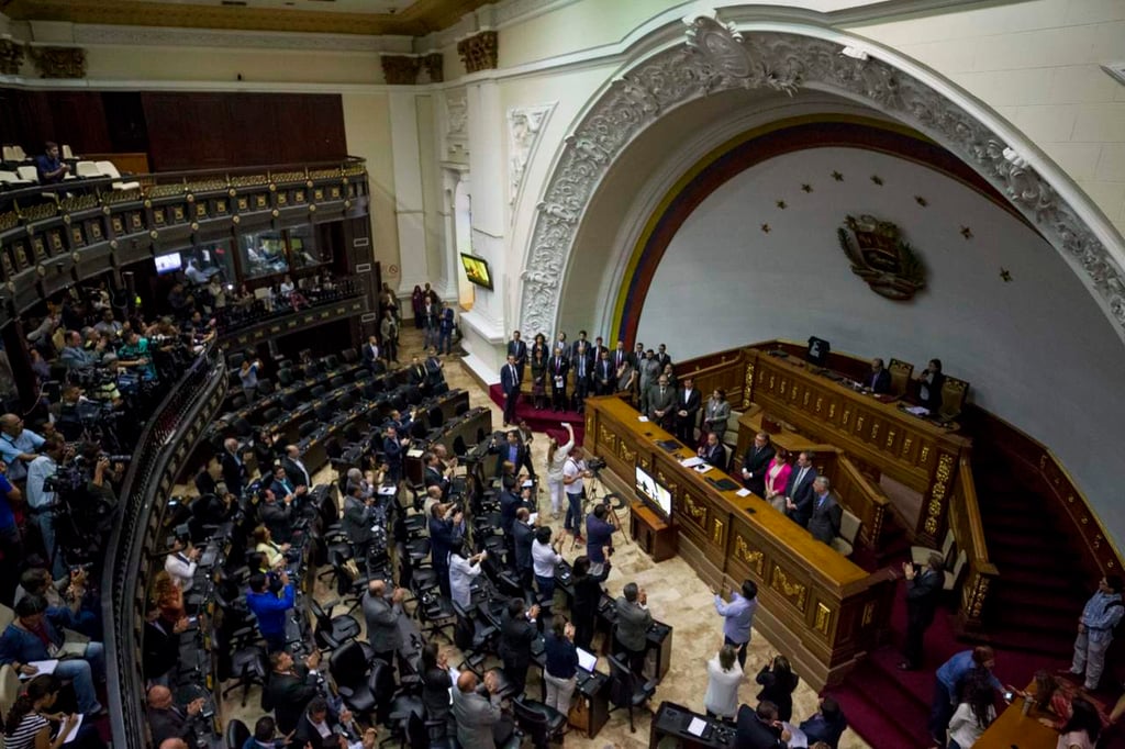 Parlamento de Venezuela declara nula aprobación de presupuesto fiscal de 2018