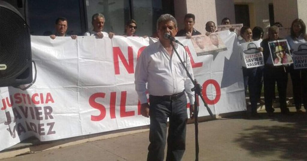 Protestan ante la Fiscalía de Sinaloa por caso de Javier Valdez