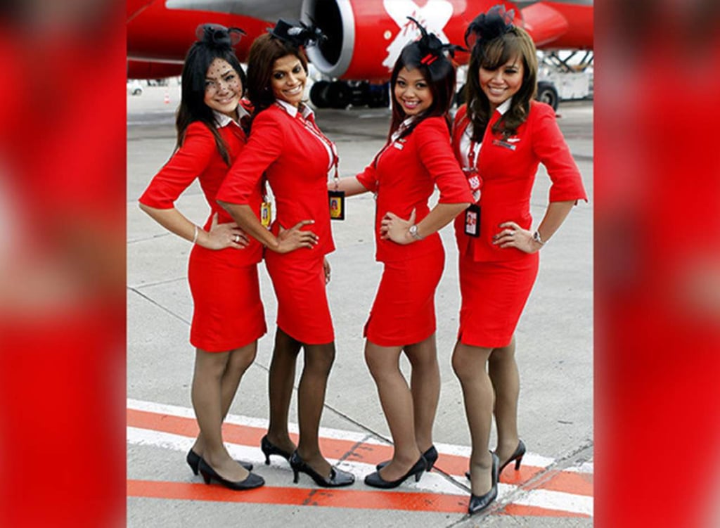 Uniformes de las azafatas en Malasia desatan polémico debate