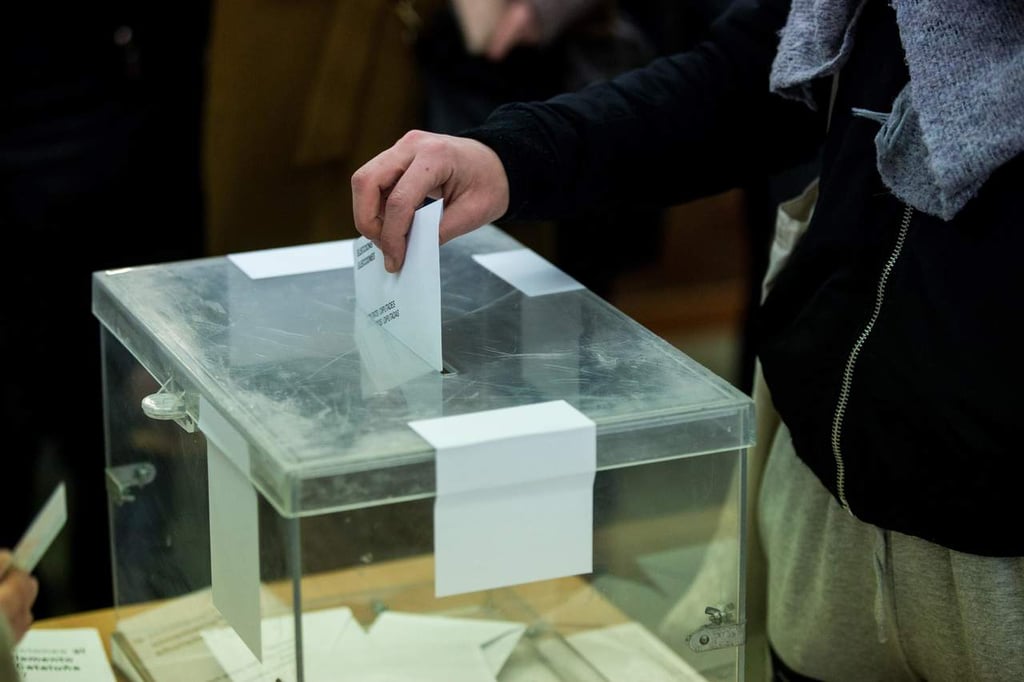 Normalidad y gran de afluencia de votantes en las elecciones de Cataluña