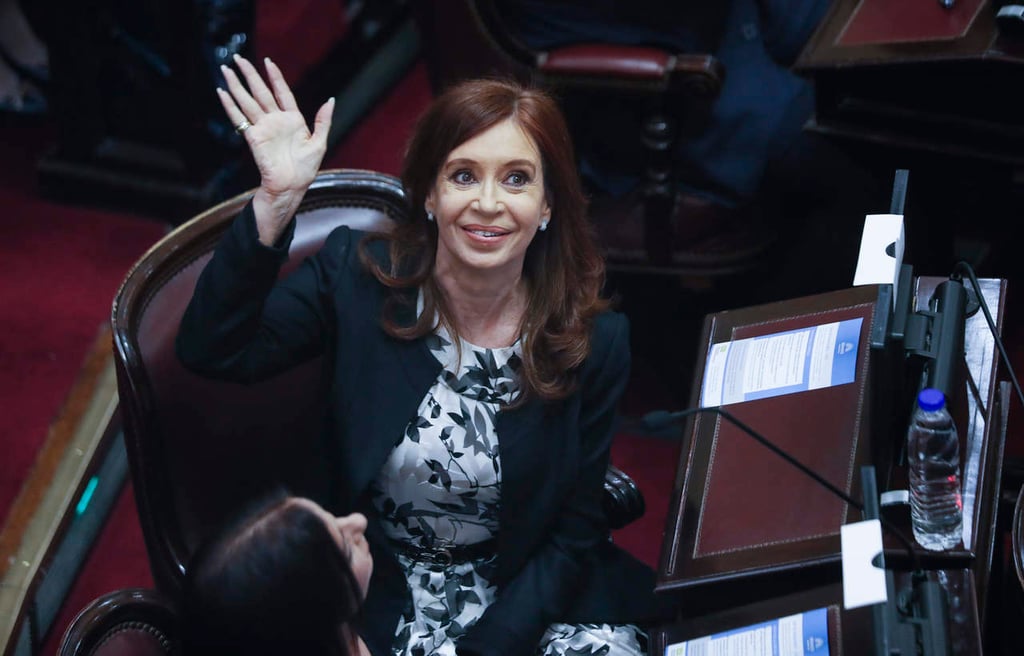Retiran cargo de 'traición a la patria' a Cristina Fernández