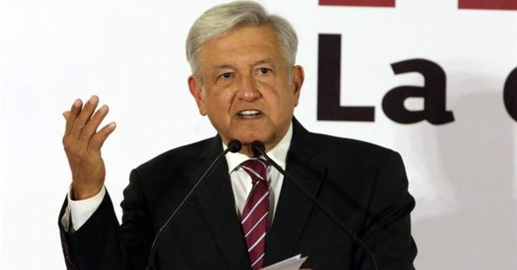 Entrega AMLO 800 mil pesos para damnificados por sismos