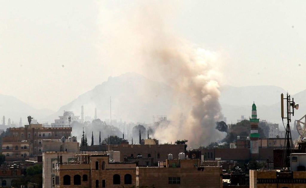 Mueren 32 personas en bombardeos de la coalición árabe en el Yemen