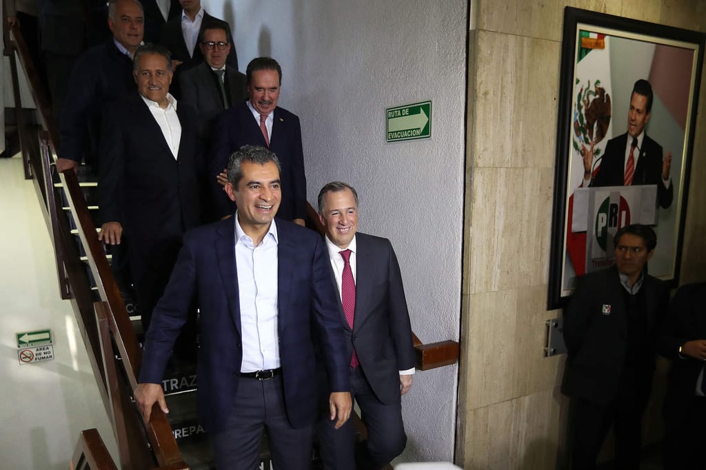 Ganará Meade la Presidencia con 40 % del voto, asegura Ochoa Reza