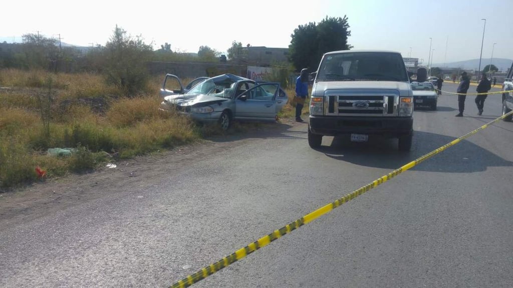 Veloz auto mata a octogenario en Gómez Palacio