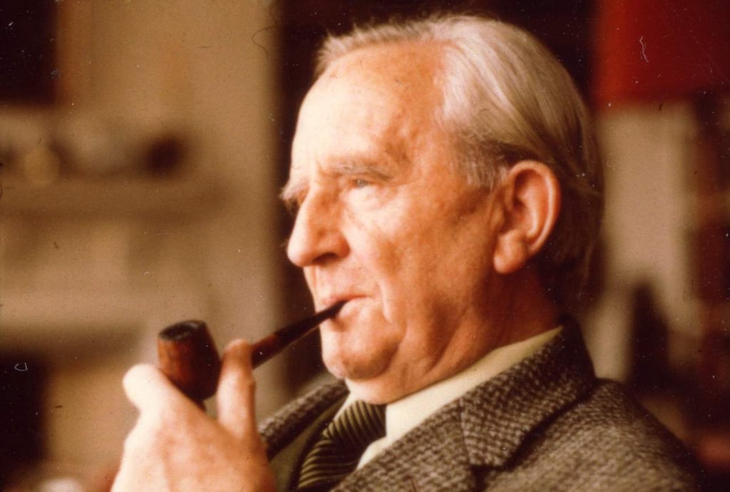1892: Da su primer respiro J.R.R Tolkien, el famoso autor de El señor de los anillos
