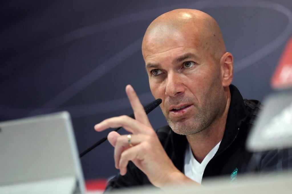 Zidane defiende a Benzema tras lesión