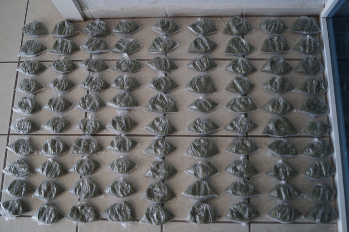 Investigan más acusaciones de narcomenudeo