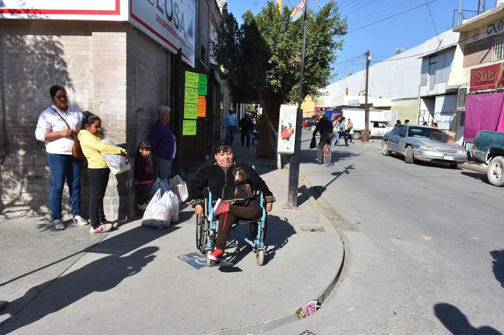 Reconocen labor del Municipio por rampas y banquetas