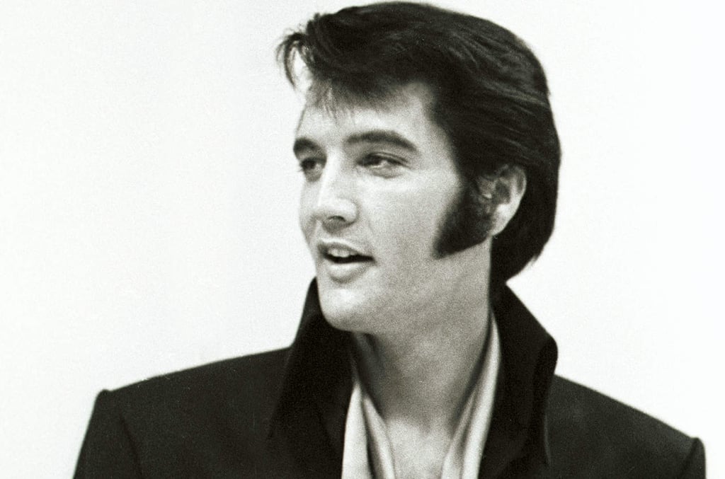 1935: Da su primer respiro Elvis Presley, uno de los cantantes y actores más populares del siglo XX