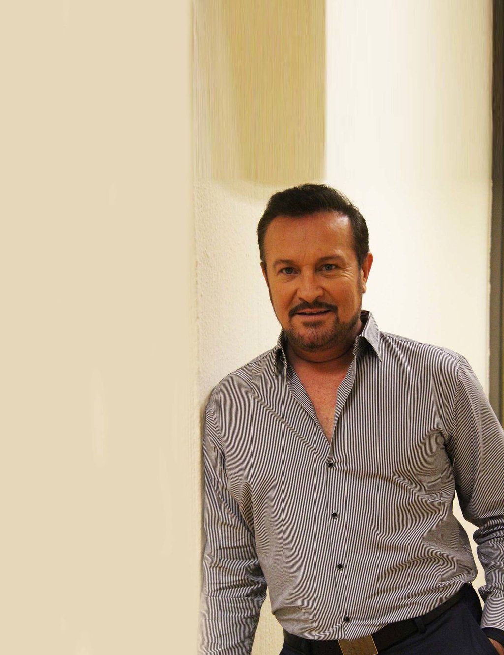 Será el 'guía' de Silvia Pinal