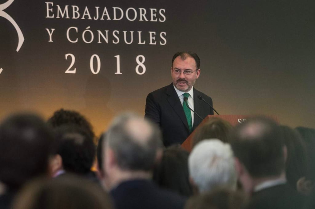 Llama Videgaray a diplomáticos a difundir sistema electoral mexicano