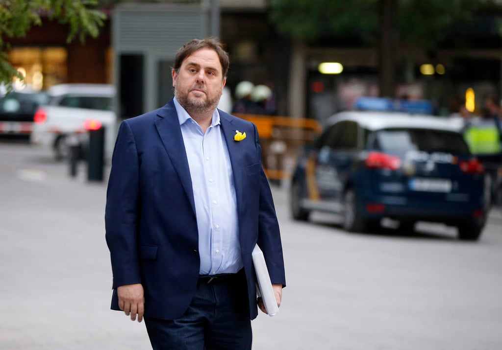 Exvicepresidente catalán pide salir de la cárcel para asistir al Parlamento