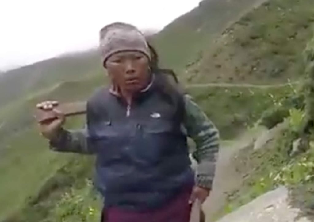 Turista es atacada por nativa tras regatear el precio de un té artesanal