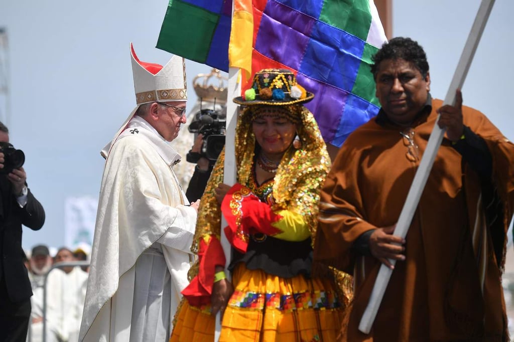 Papa Francisco se despide de Chile deseando 'unidad y paz'