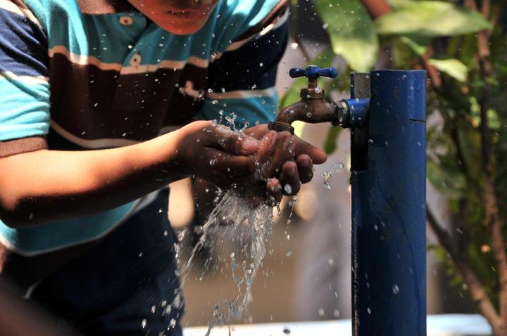 'Privatizar agua elevaría cuotas'