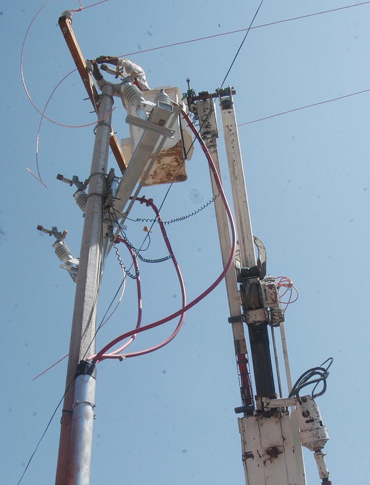 Electrificación en Otáez se detuvo desde 2008