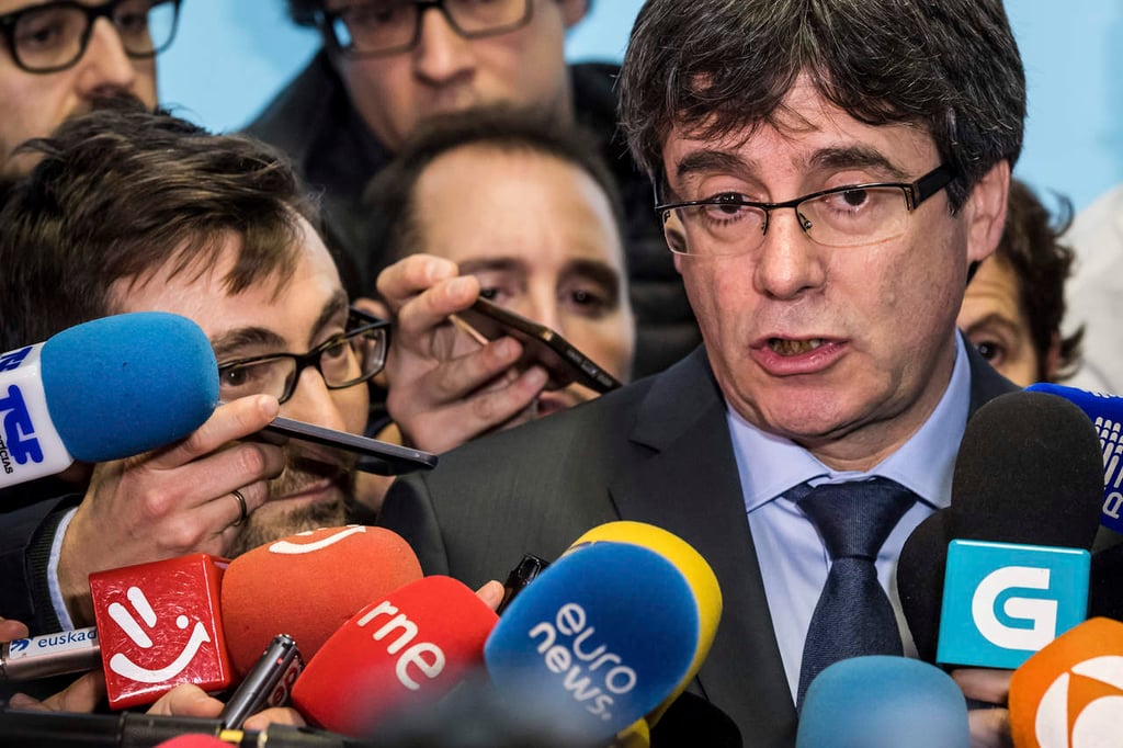 Constitucional español impide a Puigdemont una investidura a distancia