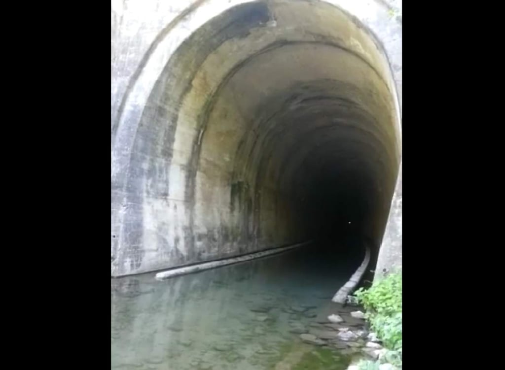 Graban aterrador sonido proveniente de un túnel abandonado