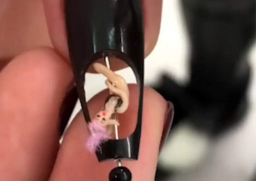 Las nuevas uñas con bailarinas exóticas arrasan en la red