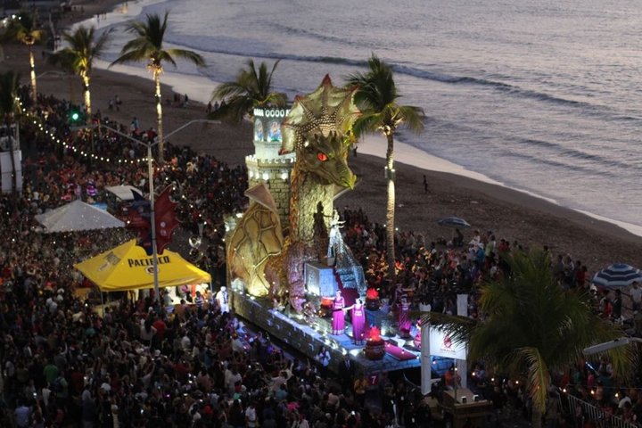 Empresarios no van al Carnaval de Mazatlán tras cierre de la 'Súper'