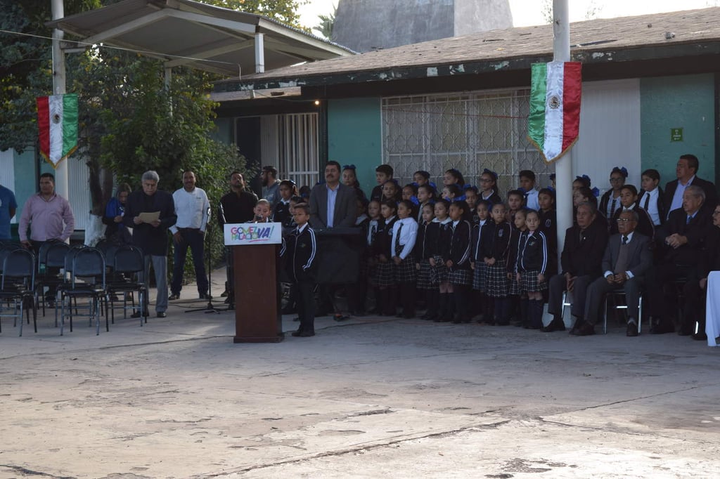 Conmemoran 101 aniversario de la Constitución en Gómez Palacio